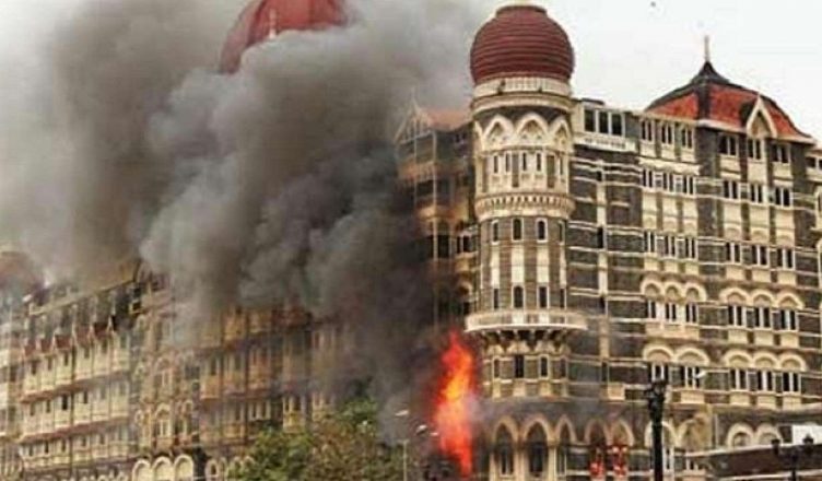 26/11 Mumbai Attack: मुंबई ने शहीदों, मृतजनों को आंसुओं के साथ किया याद